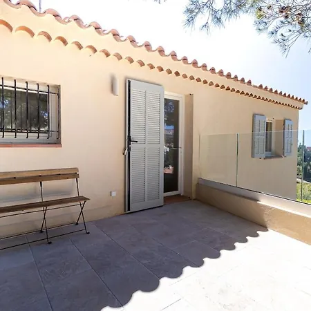 Elegant - Panoramic Vineyard View קסיס